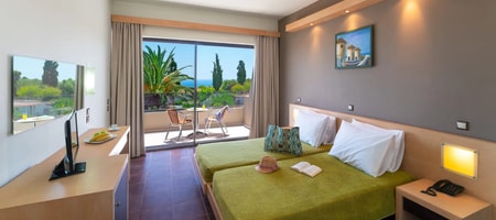 Classic Triple Room Sea View