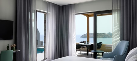 Executive Suite with Private Pool - Sea View