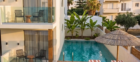 Deluxe Double with Private Pool