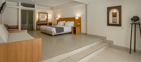 Ionian Blue Garden Suite with Sharing Pool
