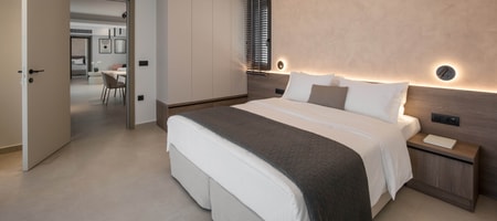 Master Suite with indoor Jetted Tub and Panoramic View
