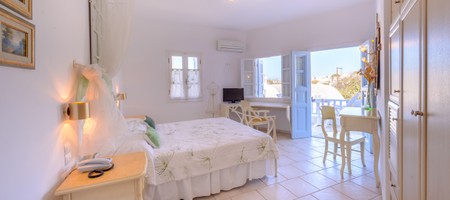 Standard Double Room with Garden View