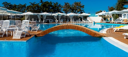 Superior Double Room with Pool View  [1-2 persons]