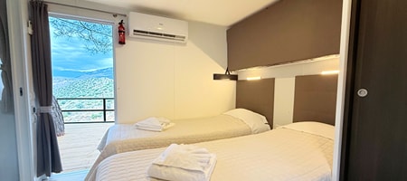 Hotel Mobile Room