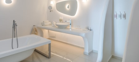 Honeymoon Jetted Tub Suite