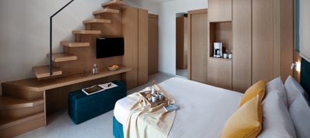 Split-level Suite