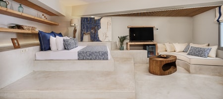 Luxury Suite |  Panoramic Sea View