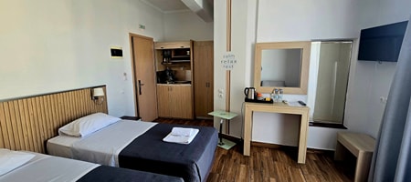 Deluxe Studio Triple