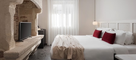Double or Twin Room with Patio View