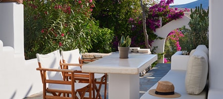 Artemis | 1 Bedroom Apartment with mountain View and Patio