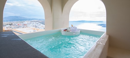 Executive Cliff Suite with Caldera View & Private Jacuzzi