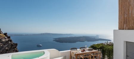 Grand Cave Suite Hot Tub Sea View