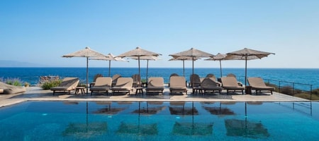 Colombo's Beachfront Santorini