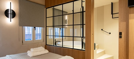 One-Bedroom Family Suite Indoor Tub with Old Town View and Balcony