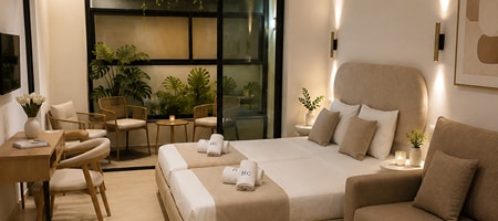 Interconnecting Family room on Semi Ground Floor No View