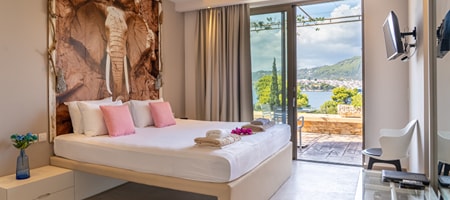 One Bedroom Suite with Sea View