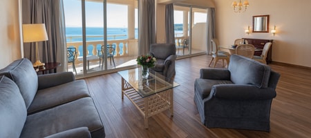 One Bedroom Suite with Sea View