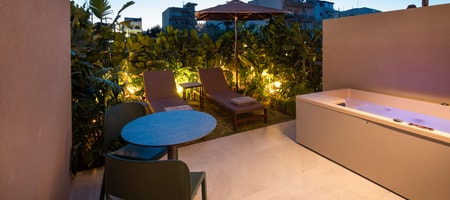Premium Double Room with Outdoor Jacuzzi 23m²