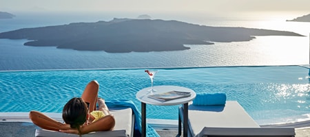 Cosmopolitan Suites Santorini