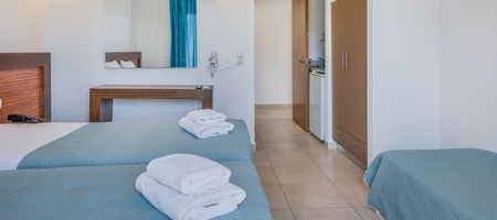 Standard Triple Room | Partial Sea View [18 m²]
