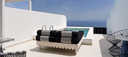 King Suite with Sea View View and Heated Plunge Pool