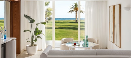 Palace Family Bungalow Suite Side Sea View