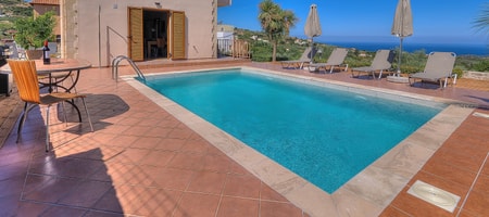 VILLA LARENA