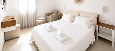 Cycladic Comfort Apartment with Balcony