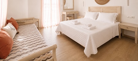 Cycladic Deluxe Apartment with Balcony