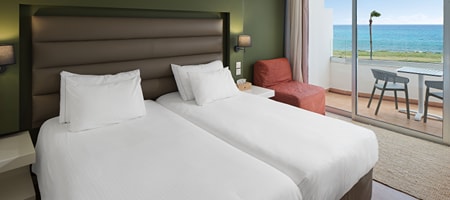 Twin/Double Room Sea View