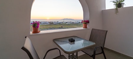 Dauti Gold Suites | Elegant Suite with Sea View