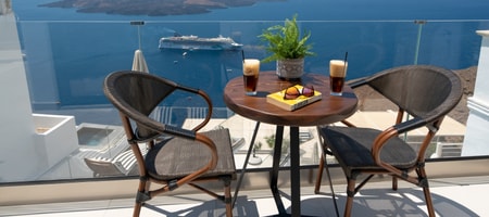 Premier Suite with outdoor heated jetted tub & Sea View.