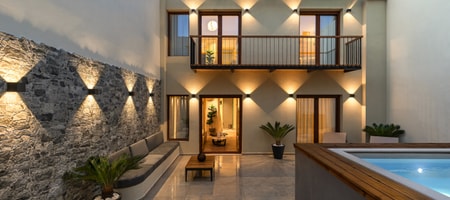 102 - Deluxe Suite with Spa and Private Pool (1st Floor)