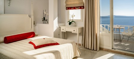 Classic Room with Exterior Spa Tub
