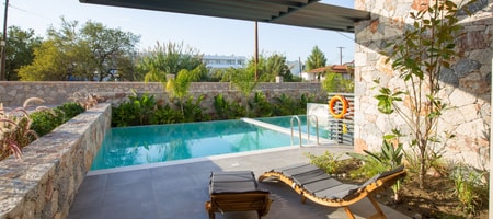 Suite with Private Pool 40 sqrm