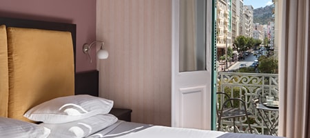 Delphi Art Hotel