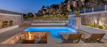 Delta Exclusive Pool Suites