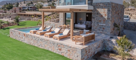 Deluxe Two-Storey Suite with Private Heated* Pool