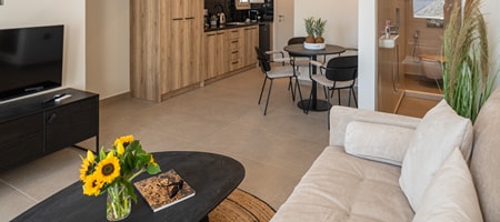 Loft with Private Hot Tub & Sea View
