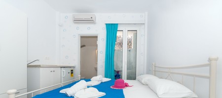 Depis Place - Double Room Semi Basement