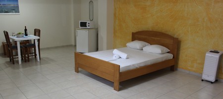 Budget Studio ( 1-3 Adults)