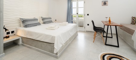 Deluxe King Room with Sea View