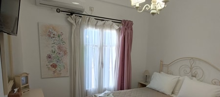 Diasino Top Floor House in Vroutsi