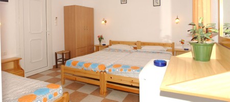 Triple Room with Garden View in Dina's Town
