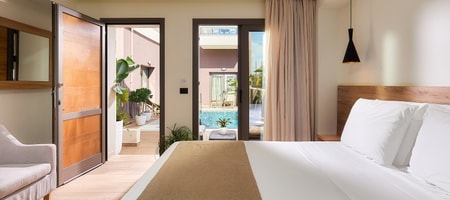 Quadruple Room Sharing Pool