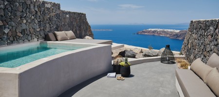 Divine Grand Suite with Private Jacuzzi