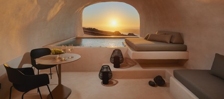 Omni Cave Suite with Jacuzzi & Caldera View