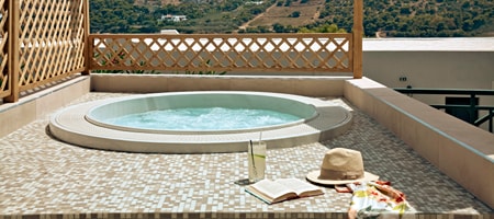 Executive Maisonette Sea View with Hot Tub