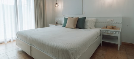 Simple Life Room
