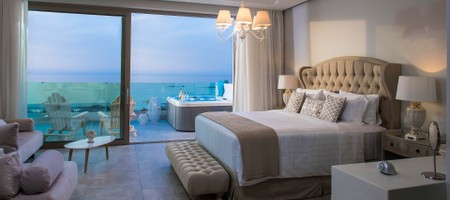 Superior Sandy Suite with Sea View & Hot Tub (Annex building)